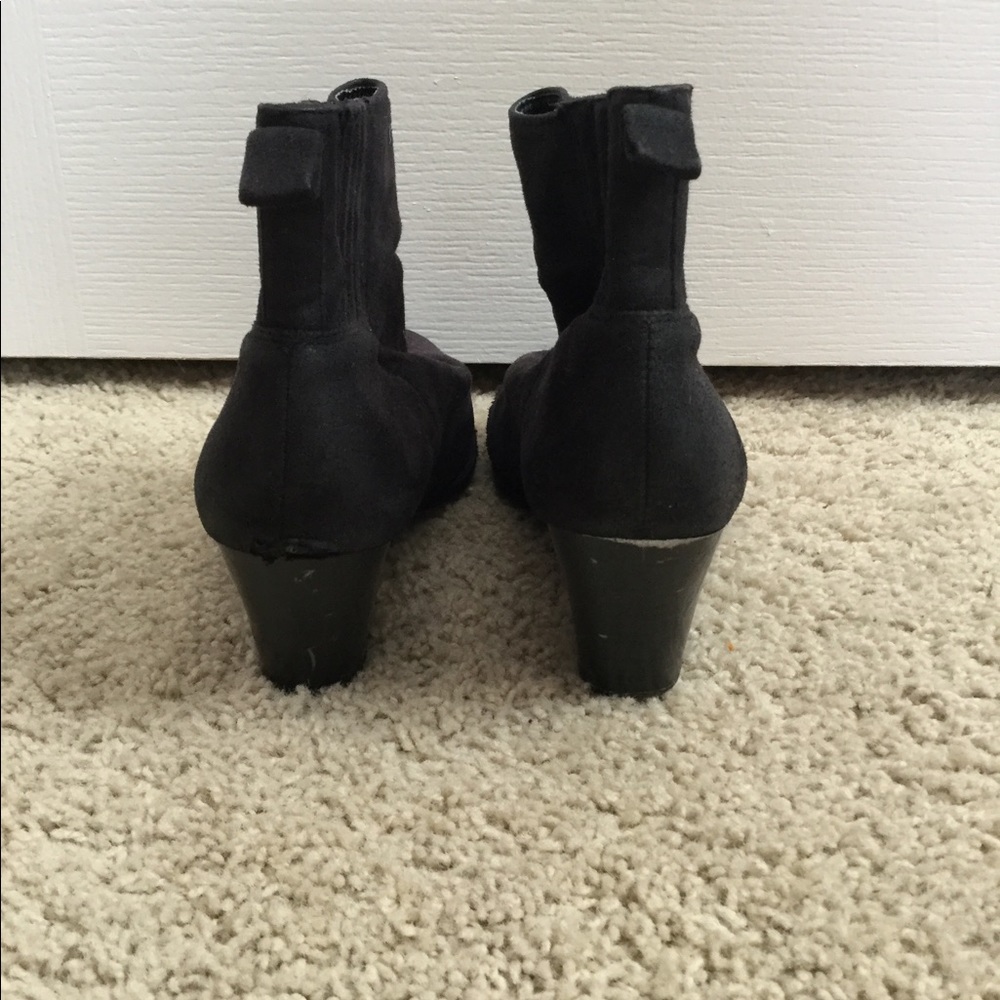 booties - Picture 5 of 6